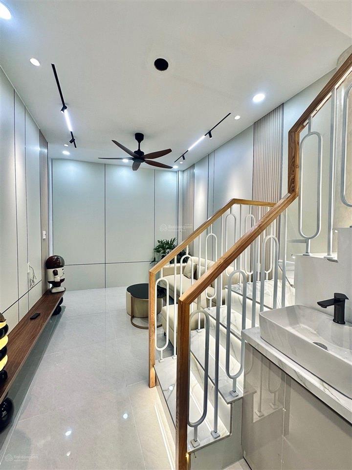 3,79 tỷ 45m², 2 tầng, full nội thất, vào ở ngay