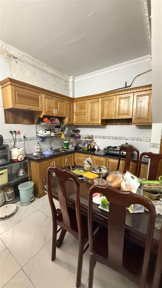 3 tỷ sổ hồng riêng đht 18 kế nguyễn văn quá