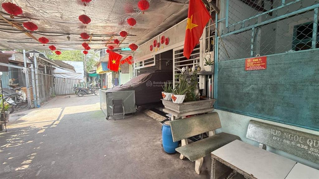 3 tỷ sổ hồng riêng đht 18 kế nguyễn văn quá