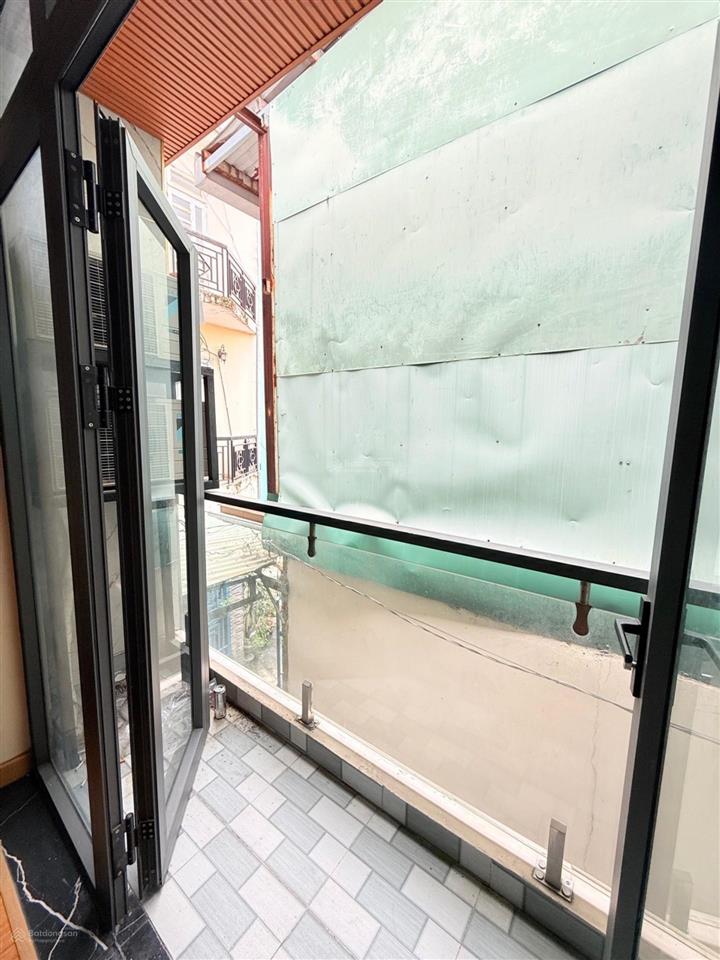 3,98m 2 tầng trung mỹ tây 19 nhà mới chính chủ đang ở, vị trí thuận tiện sinh sống, di chuyển