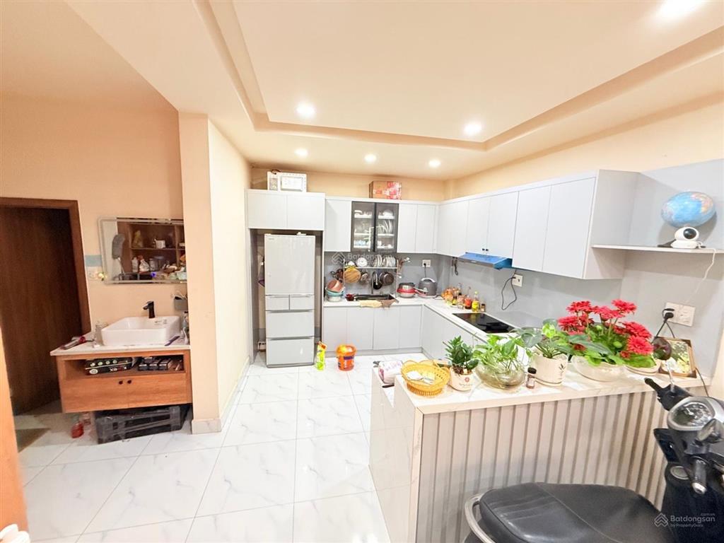 3,98m 2 tầng trung mỹ tây 19 nhà mới chính chủ đang ở, vị trí thuận tiện sinh sống, di chuyển