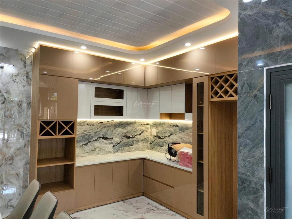 Bán nhà chính chủ sổ riêng tại văn tiến dũng  bình chánh.
2,7 tỷ, 95m2, view đẹp, giá cực chất.