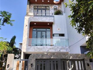 Bán nhà chính chủ sổ riêng tại văn tiến dũng  bình chánh.
2,7 tỷ, 95m2, view đẹp, giá cực chất.