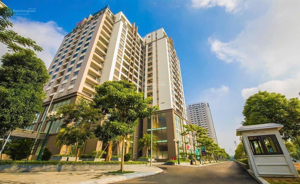 Em cho thuê căn 4pn tại toà udic gần lotte tây hồ , giá 19 tr  0987 448 ***