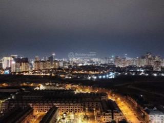 Em cho thuê căn hộ 2pn 82m toà skyline cạnh hồ tây giá 20 tr/ tháng.  0987 448 ***