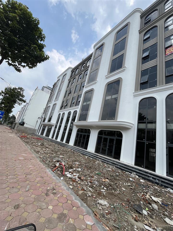 Cho thuê cặp shophouse gần 600m vị trí đắc địa trục cienco5 một mặt đường 60m trục cienco5