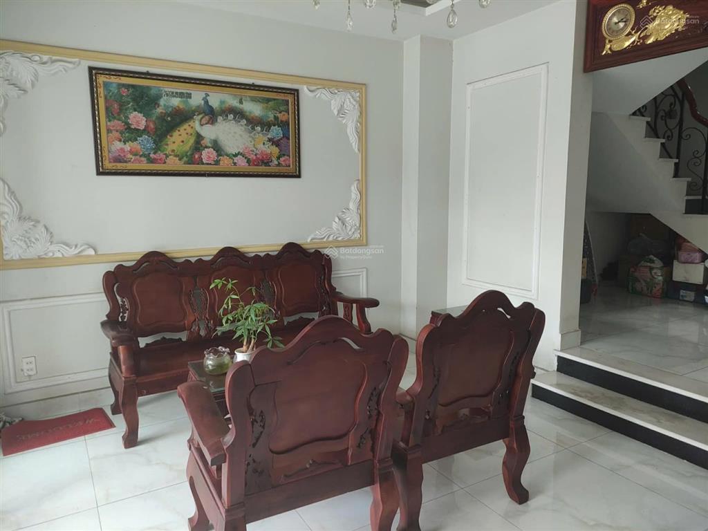 Cần bán gấp nhà mặt tiền đường 41 trịnh quang nghị q8 dt 5x20m2, 1 trệt, 2 lầu, 1 sân thượng, có