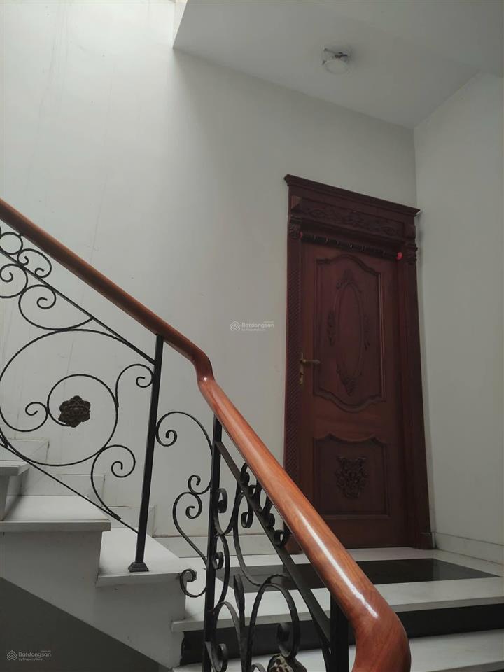 Cần bán gấp nhà mặt tiền đường 41 trịnh quang nghị q8 dt 5x20m2, 1 trệt, 2 lầu, 1 sân thượng, có