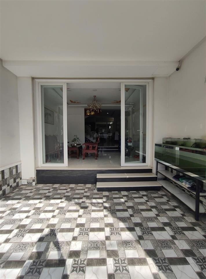 Cần bán gấp nhà mặt tiền đường 41 trịnh quang nghị q8 dt 5x20m2, 1 trệt, 2 lầu, 1 sân thượng, có