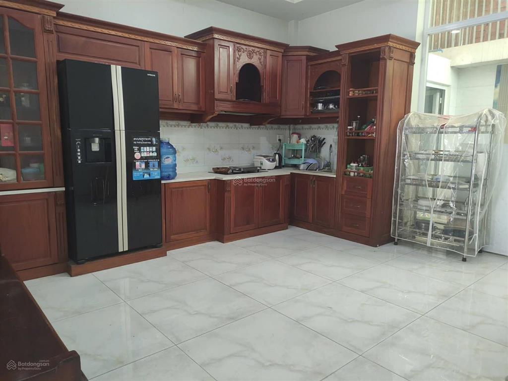 Cần bán gấp nhà mặt tiền đường 41 trịnh quang nghị q8 dt 5x20m2, 1 trệt, 2 lầu, 1 sân thượng, có