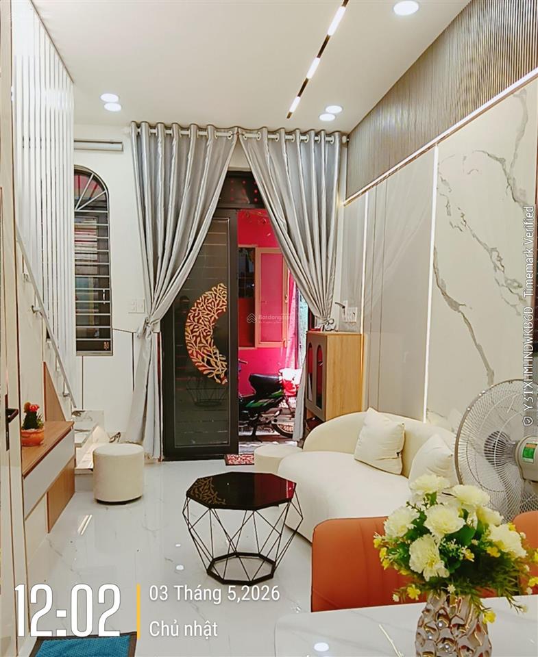 N223
nhà đẹp ở ngay full nội thất chỉ 3.19 tỷ  cách 10m ra hẻm xe hơi.