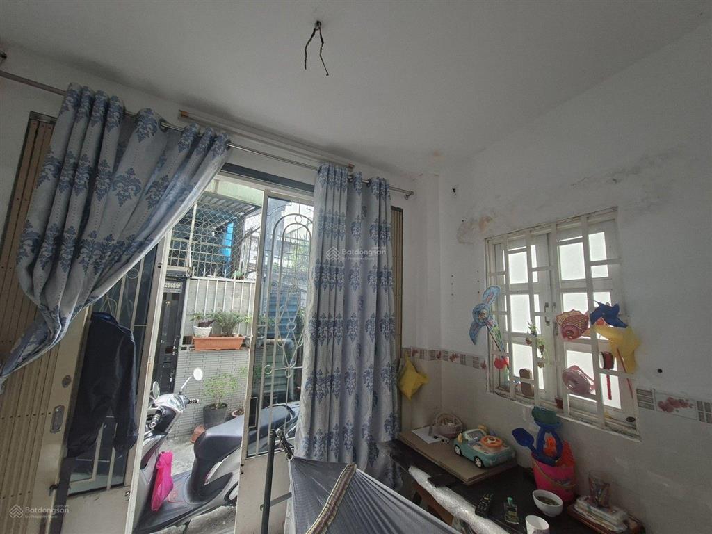 N225  2.8 tỷ
bán nhà chính chủ góc 2 mặt hẻm thoáng nguyễn văn lượng, p.17, gò vấp