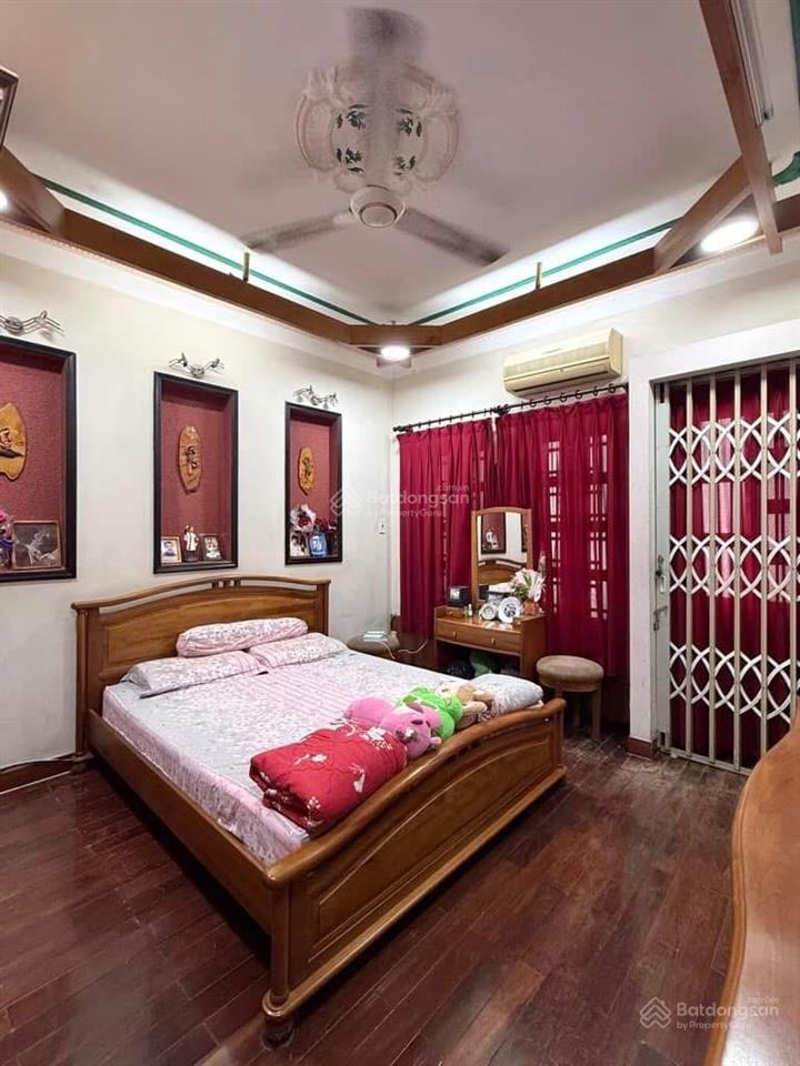 Gấp bánhxh phú nhuận  5 tầng btct63m2 (4x16)  chỉ 12.7 tỷ(tl)