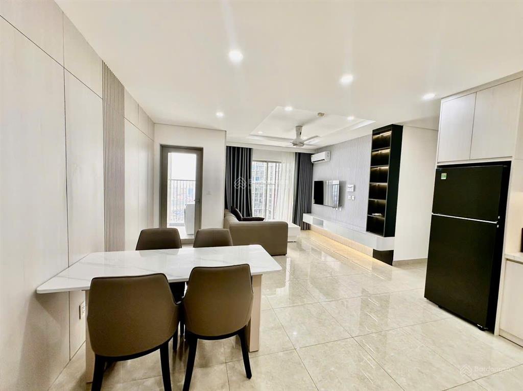 Cho thuê gấp căn 3 ngủ full nội thất minato  giá 23tr thoả thuận