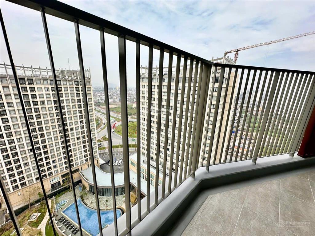 Cho thuê gấp căn 3 ngủ full nội thất minato  giá 23tr thoả thuận