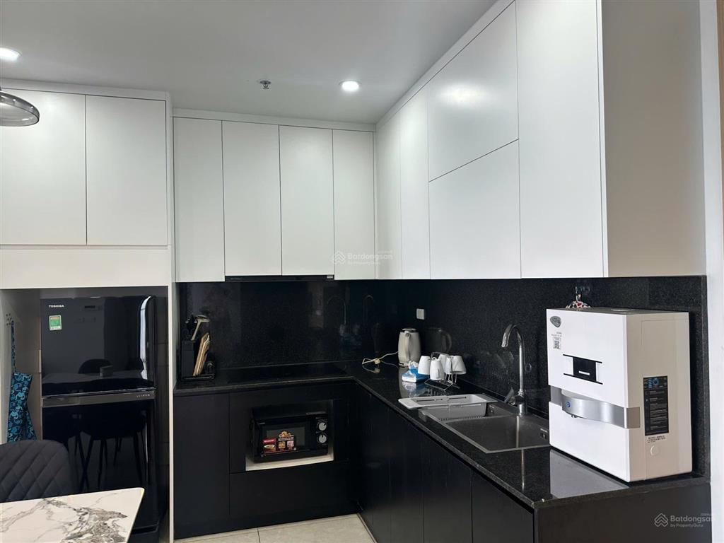 Cho thuê căn 2 ngủ góc minato  giá tốt