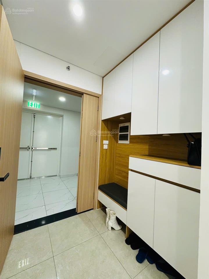 Cho thuê căn 2 ngủ minato view sông lạch tray