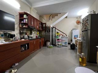 Cần bán gấp nhà dân xây phố kim ngưu  hbt, vị trí đẹp, giao thông thuận tiện, dt 35 m, giá 8.3 tỷ