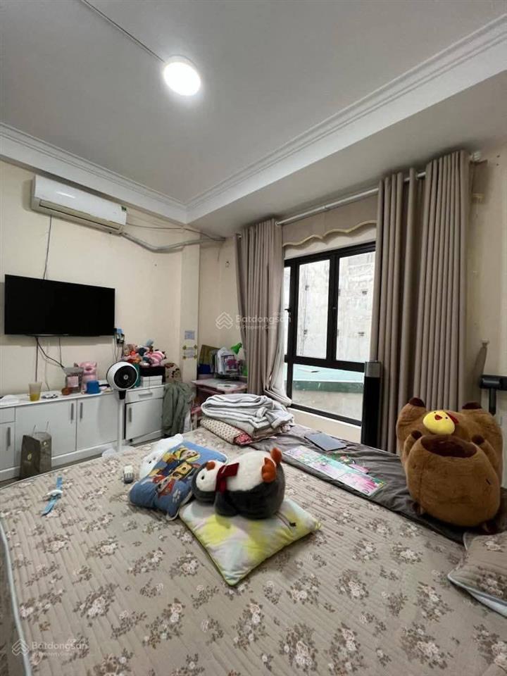 Cần bán gấp nhà dân xây phố kim ngưu  hbt, vị trí đẹp, giao thông thuận tiện, dt 35 m, giá 8.3 tỷ