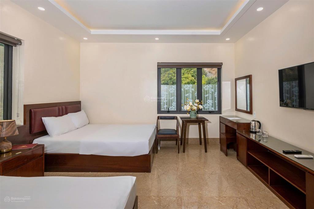 Bán khách sạn tại tùng dinh, cát bà, hải phòng, pháp lý đầy đủ, sẵn dòng tiền  0386 693 ***