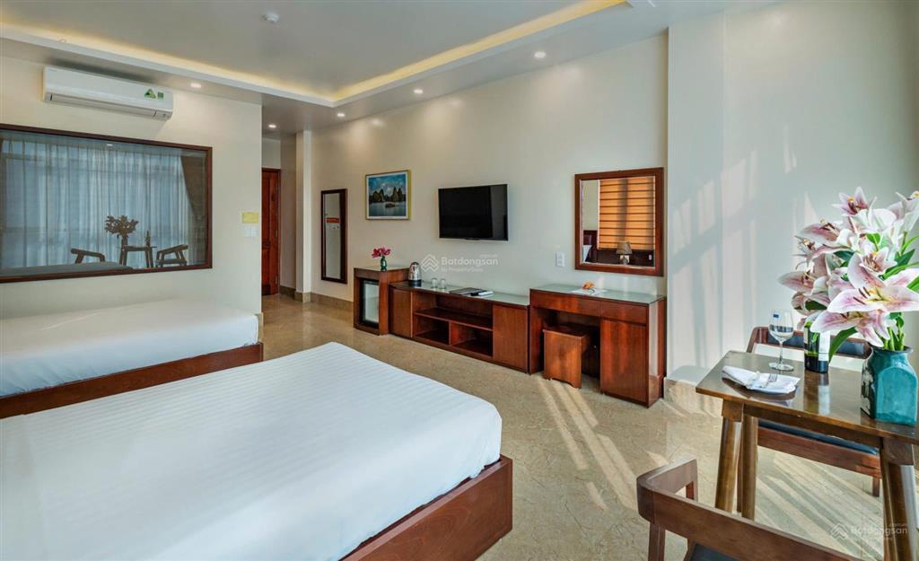 Bán khách sạn tại tùng dinh, cát bà, hải phòng, pháp lý đầy đủ, sẵn dòng tiền  0386 693 ***