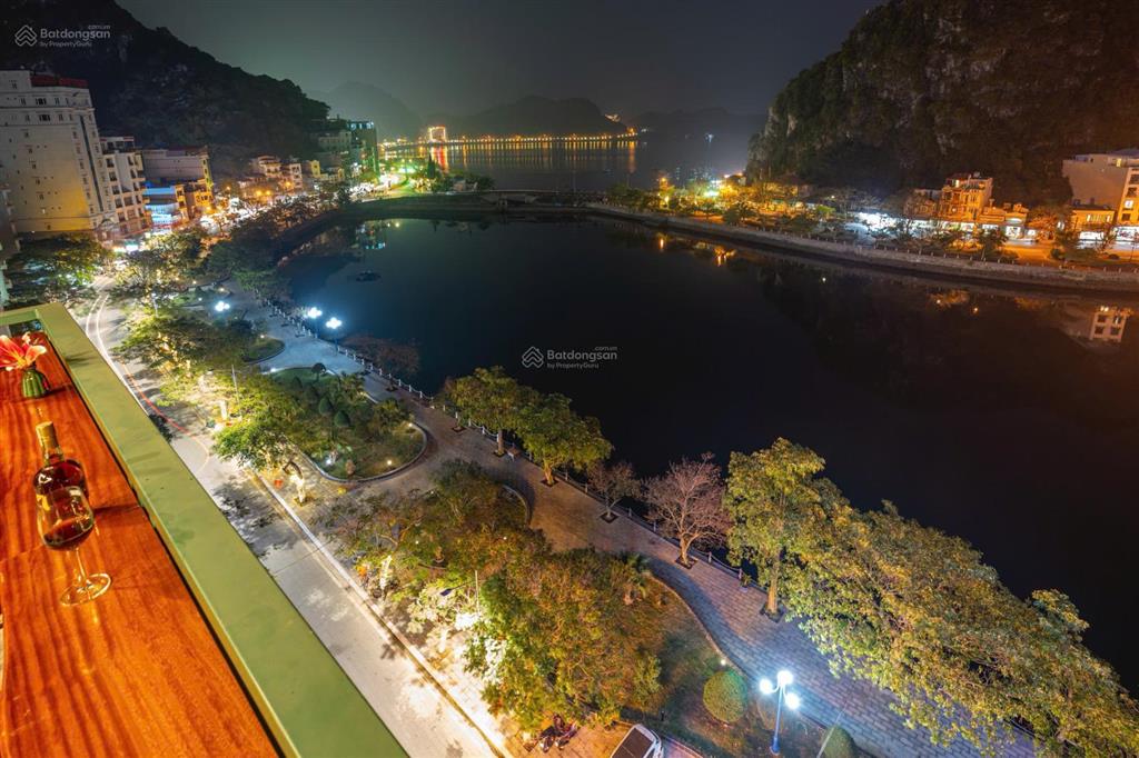Bán khách sạn tại tùng dinh, cát bà, hải phòng, pháp lý đầy đủ, sẵn dòng tiền  0386 693 ***