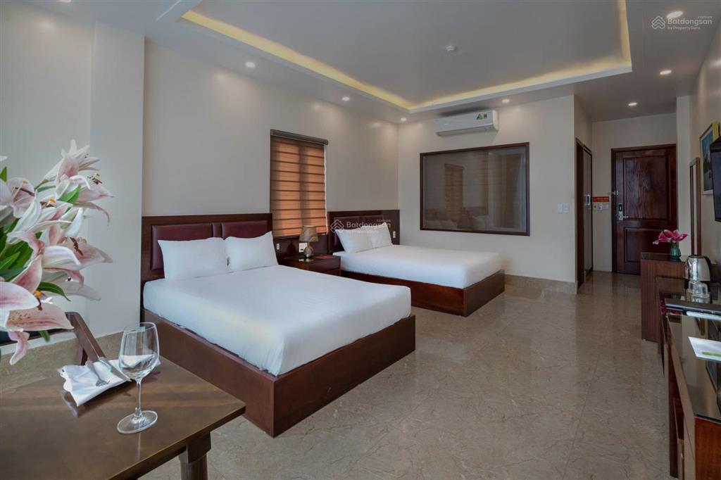 Bán khách sạn tại tùng dinh, cát bà, hải phòng, pháp lý đầy đủ, sẵn dòng tiền  0386 693 ***
