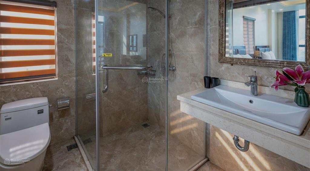 Bán khách sạn tại tùng dinh, cát bà, hải phòng, pháp lý đầy đủ, sẵn dòng tiền  0386 693 ***