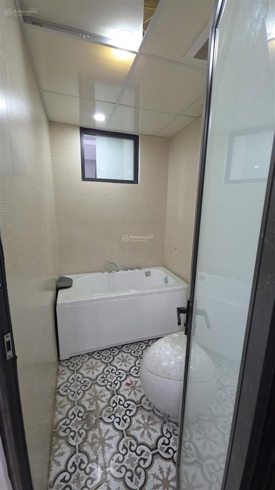 Siêu hiếm, bán nhà mặt ngõ quan nhân, gần mặt phố, 6 tầng thang máy, nhà chưa có trên thị trường.