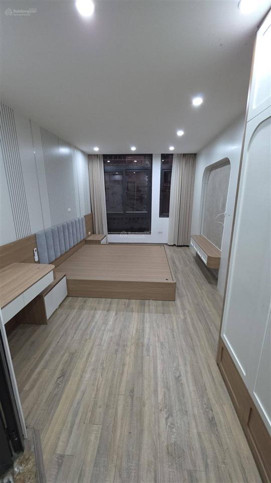 Siêu hiếm, bán nhà mặt ngõ quan nhân, gần mặt phố, 6 tầng thang máy, nhà chưa có trên thị trường.