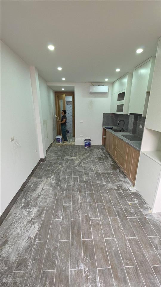 Siêu hiếm, bán nhà mặt ngõ quan nhân, gần mặt phố, 6 tầng thang máy, nhà chưa có trên thị trường.