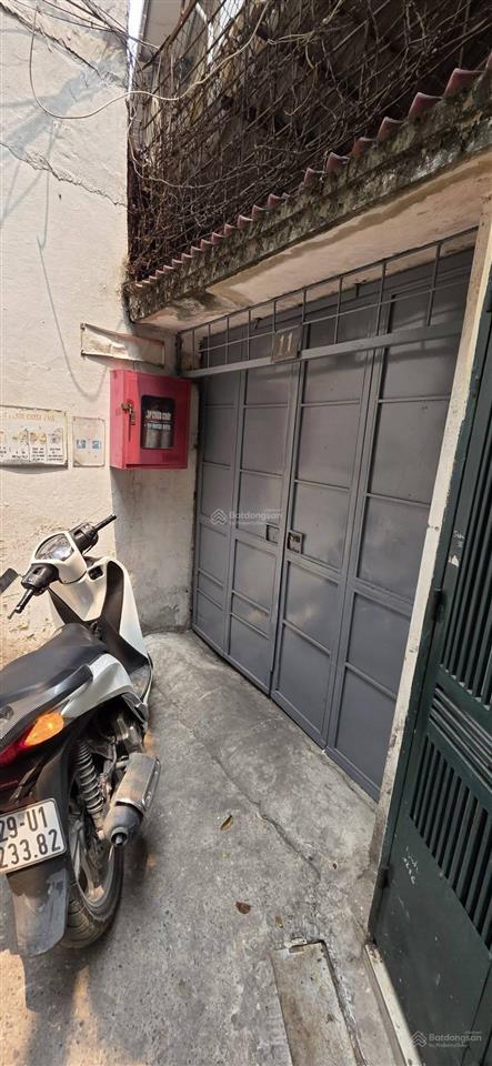 Rẻ dã man, bán mảnh đất nguyễn trãi cạnh royal city, 180m2, giá có 85 triệu/m2, tìm đâu ra