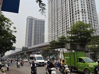Rẻ dã man, bán mảnh đất nguyễn trãi canhj royal city, 180m2, giá có 85 triệu/m2, tìm đâu ra