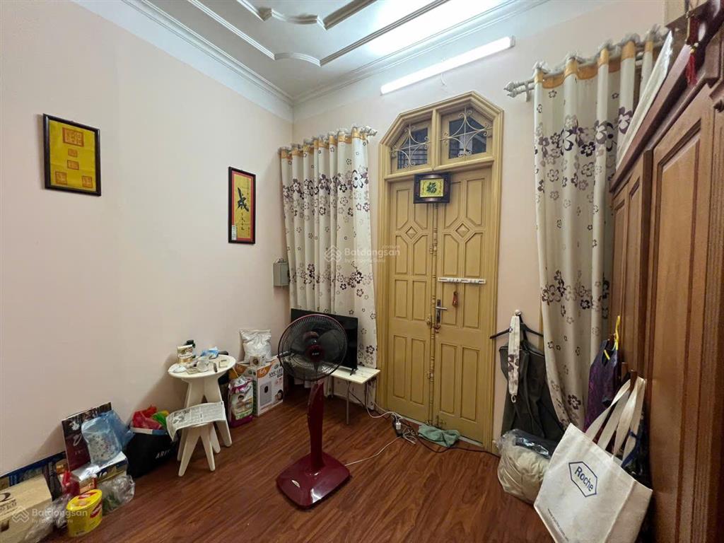 Gấp quá...đầu tư ngon, chủ cần tiền hạ sốc từ 29.5 tỷ, còn 20.8 tỷ, bán nhanh nhà nguyễn trãi, ô tô