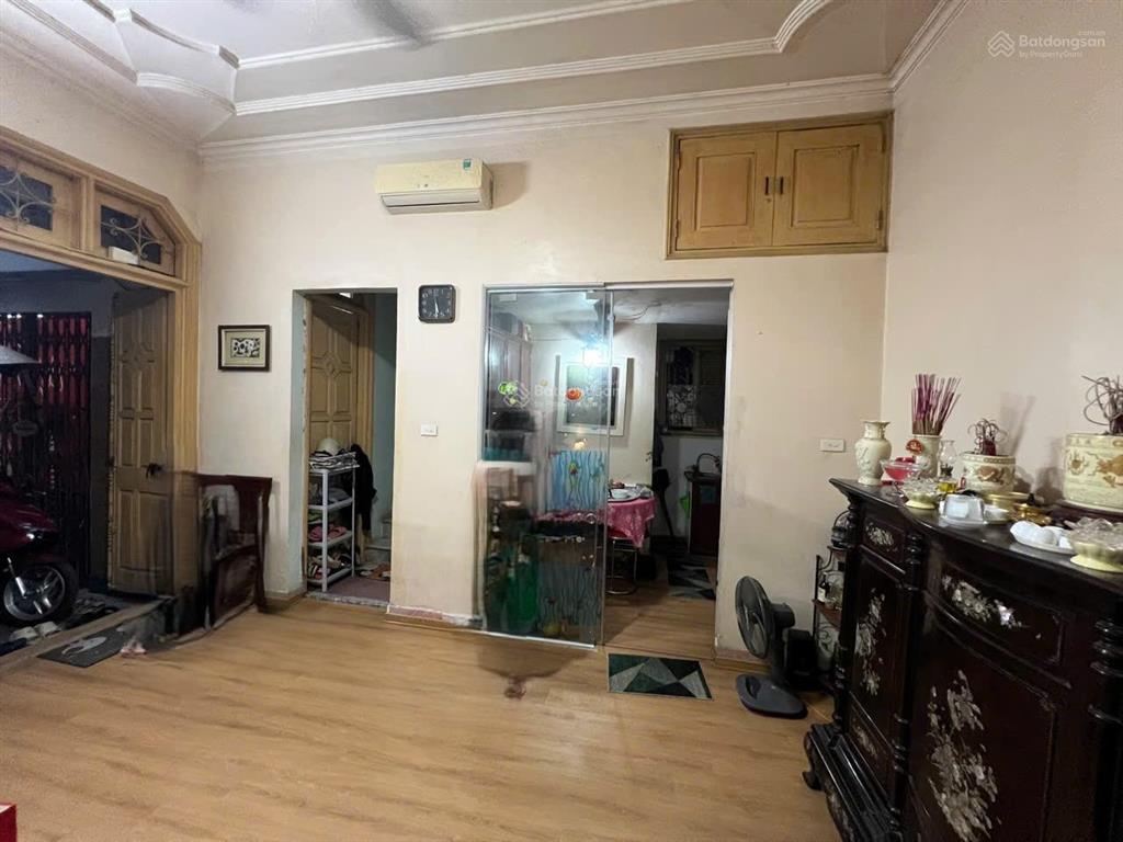 Gấp quá...đầu tư ngon, chủ cần tiền hạ sốc từ 29.5 tỷ, còn 20.8 tỷ, bán nhanh nhà nguyễn trãi, ô tô