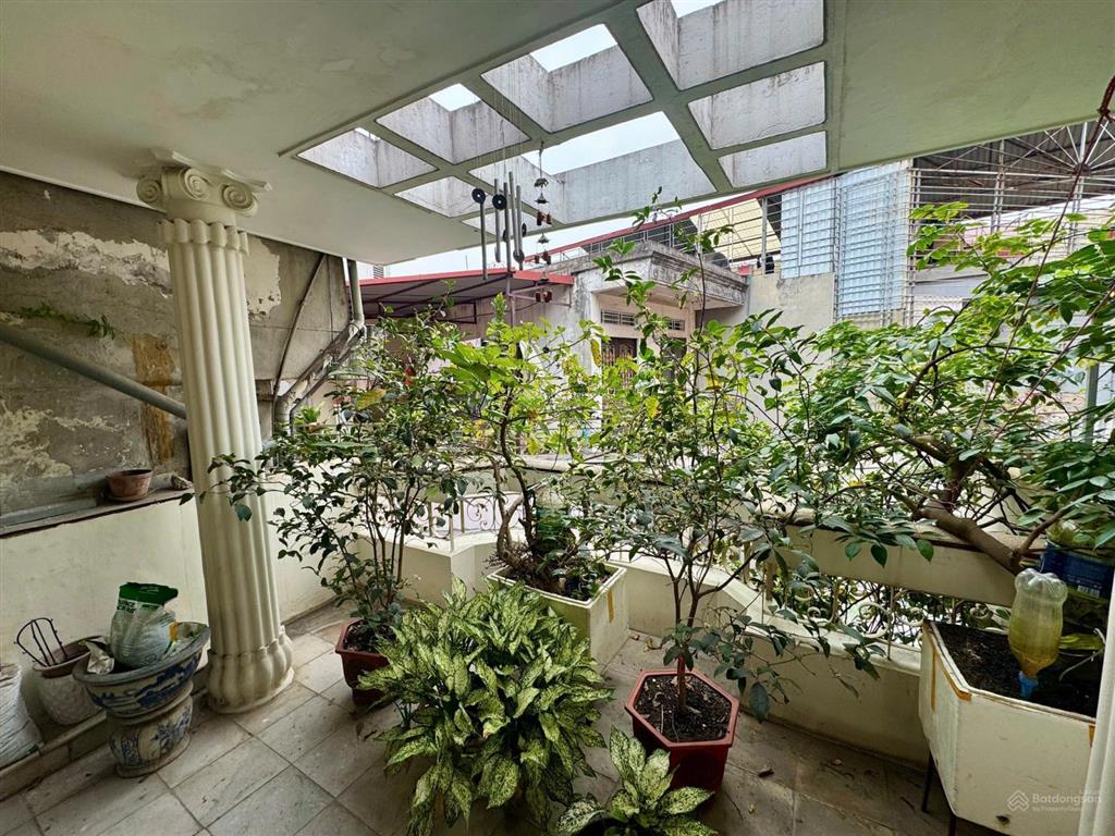 Gấp quá...đầu tư ngon, chủ cần tiền hạ sốc từ 29.5 tỷ, còn 20.8 tỷ, bán nhanh nhà nguyễn trãi, ô tô