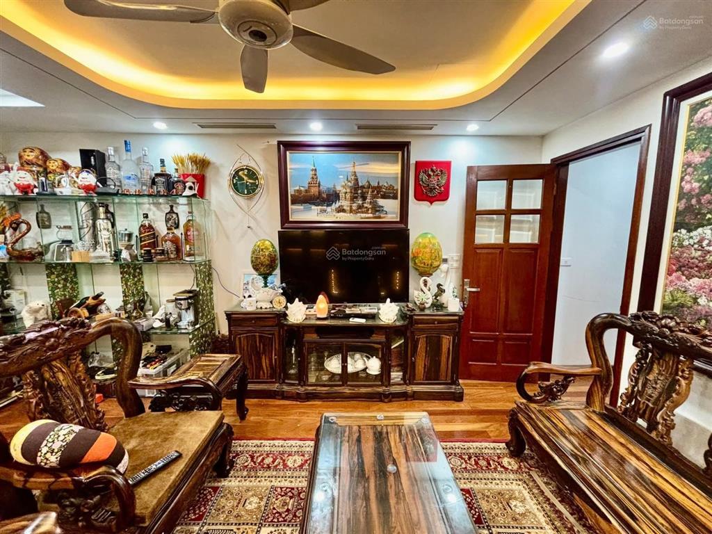 Hot. nguyễn chánh, phân lô, ngõ to như mặt phố, vỉa hè, kinh doanh sầm uất, quá đẹp, 1 nhà ra mp