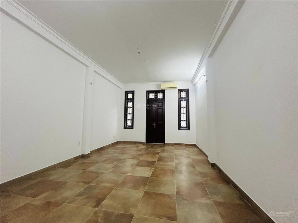 Hiếm quá nhà khu liền kề, hoàng ngân, nguyễn thị định, dt 57m2, 5 tầng, mt 4.5, giá 27.8 tỷ