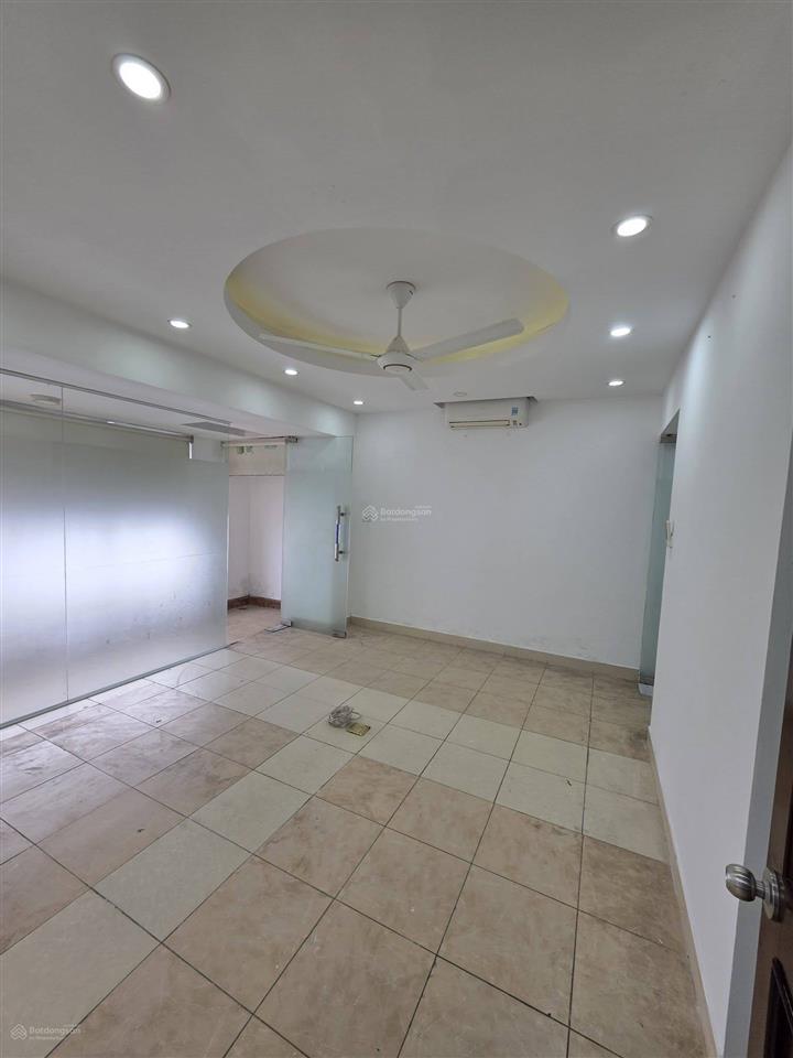Chính chủ cần bán rẻ căn chung cư licogi 13, 164 khuất duy tiến, 90m2, 2pn, cho thuê, vp, ở tốt
