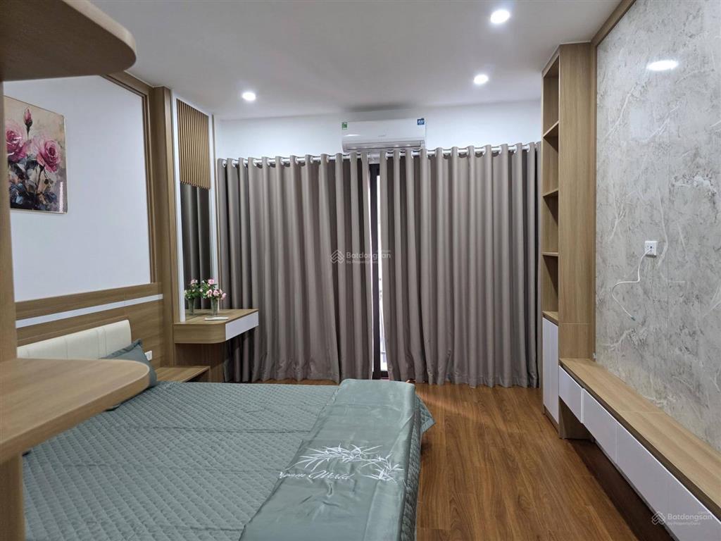 Chính chủ bán nhà phố trần cung, nghĩa tân, 6 tầng thang máy, full nội thất, chỉ việc về ở full đồ