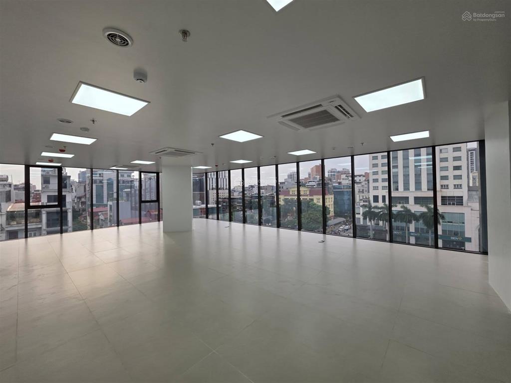 Giá nào cũng bán, giá chốt giật mình, tòa nhà hoàng quốc việt, nghĩa tân, lô góc, full kính 10 tầng