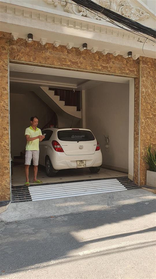 Bán nhà ngay ngã tư sở 38m2 6 tầng thang máy ô tô qua nhà lô góc thoáng sáng