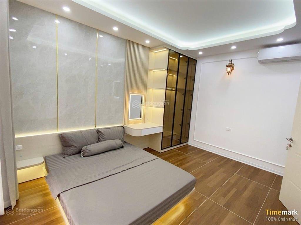 Bán nhà đống đa 35m2 6 tầng mặt 5m ô tô đỗ cửa hiếm khu vực