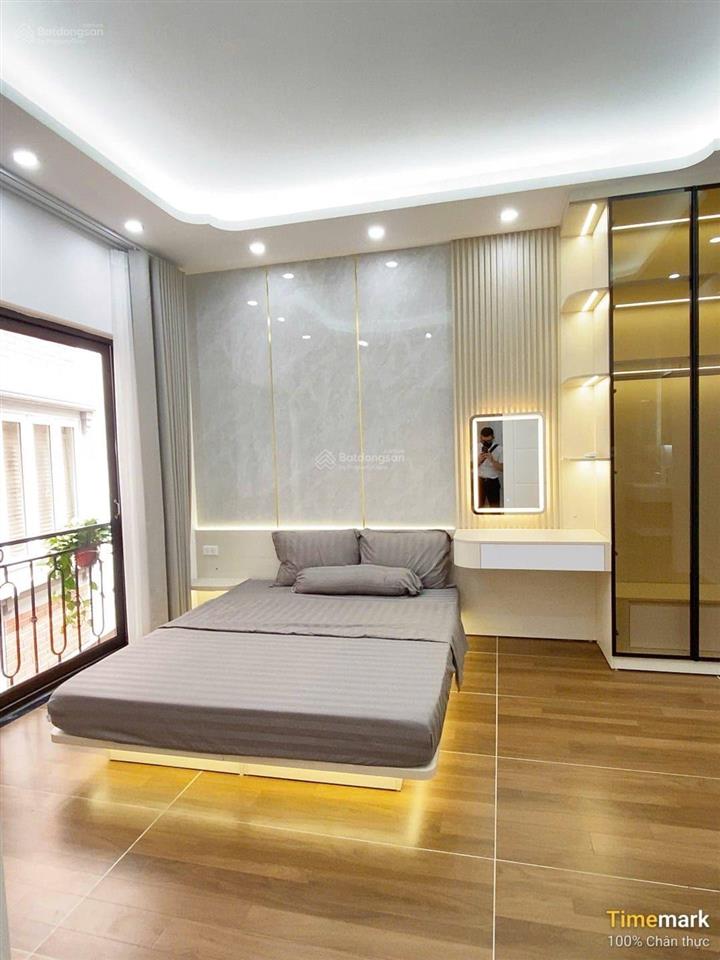 Bán nhà đống đa 35m2 6 tầng mặt 5m ô tô đỗ cửa hiếm khu vực