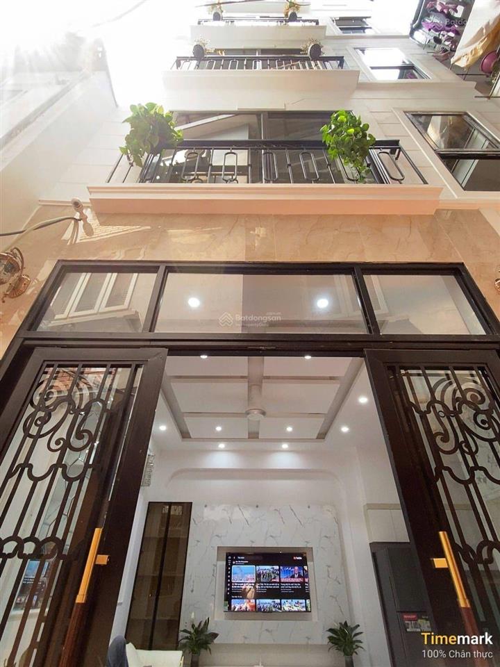 Bán nhà đống đa 35m2 6 tầng mặt 5m ô tô đỗ cửa hiếm khu vực