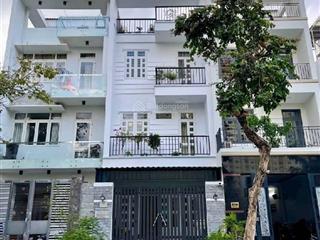 Rẻ 2 tỷ, bán nhà mặt tiền 4 tầng kdc intresco giáp bến xe quận 8 ngang 5m tặng nội thất ở ngay