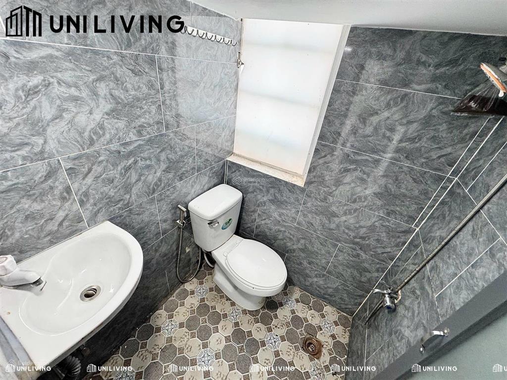 Phòng trọ có gác  cửa sổ trời siu thoáng  nằm ở đường 2 chiều