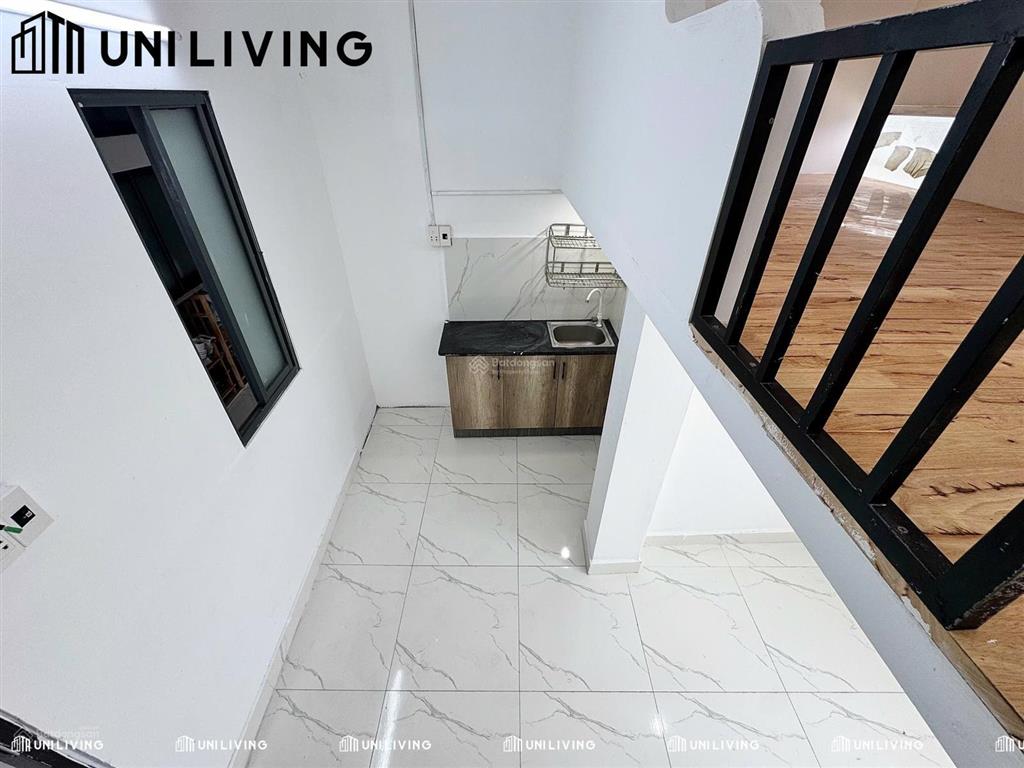 Phòng trọ có gác  cửa sổ trời siu thoáng  nằm ở đường 2 chiều