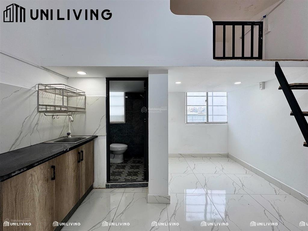 Phòng trọ có gác  cửa sổ trời siu thoáng  nằm ở đường 2 chiều