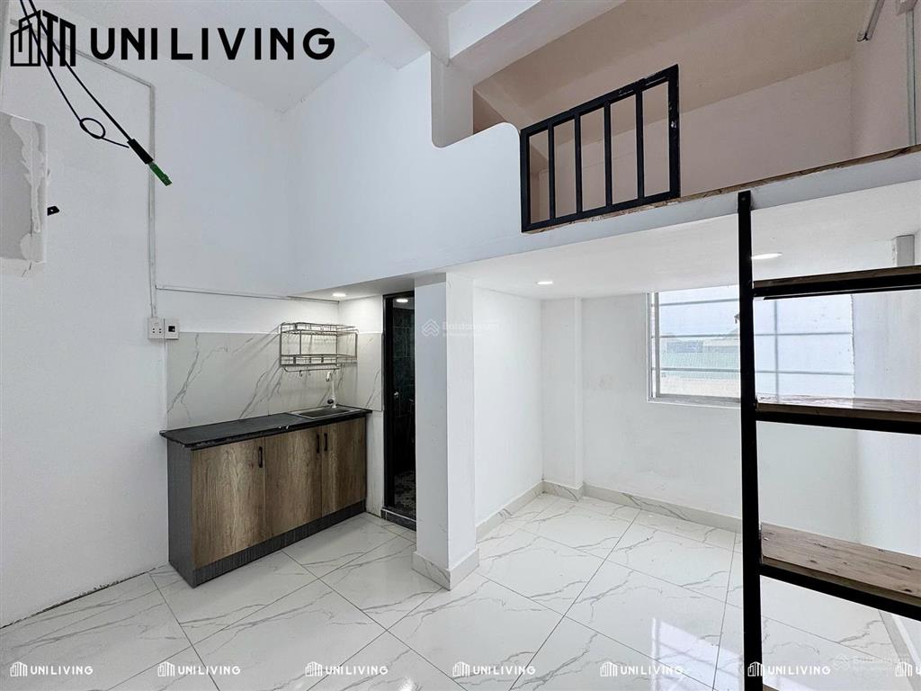 Phòng trọ có gác  cửa sổ trời siu thoáng  nằm ở đường 2 chiều